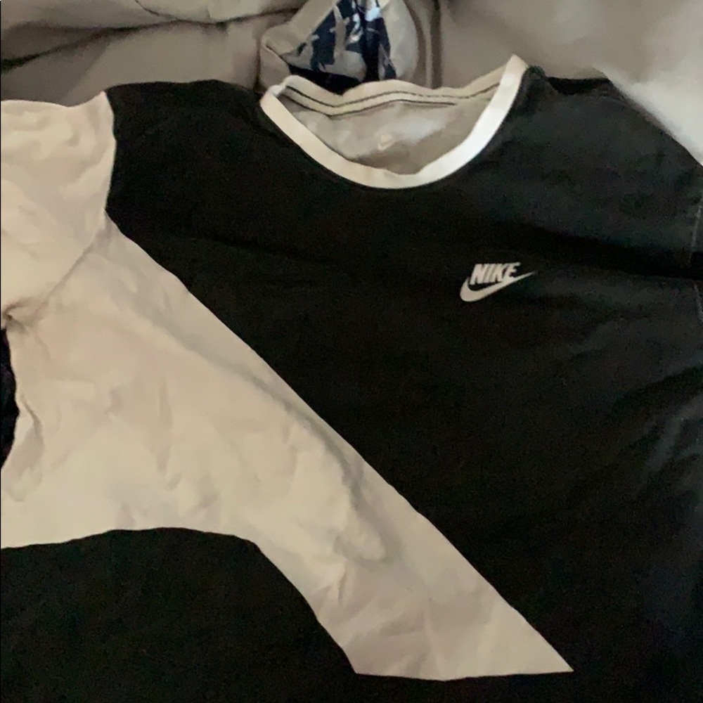 Women’s Nike tee